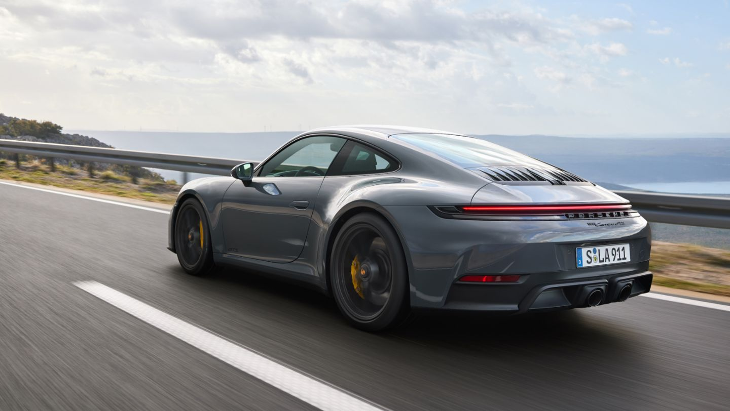 Porsche 911 - Engineering SOTA